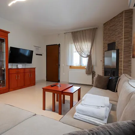 Venetia House By Pro - Mouries Halkidiki Hébergement de vacances *